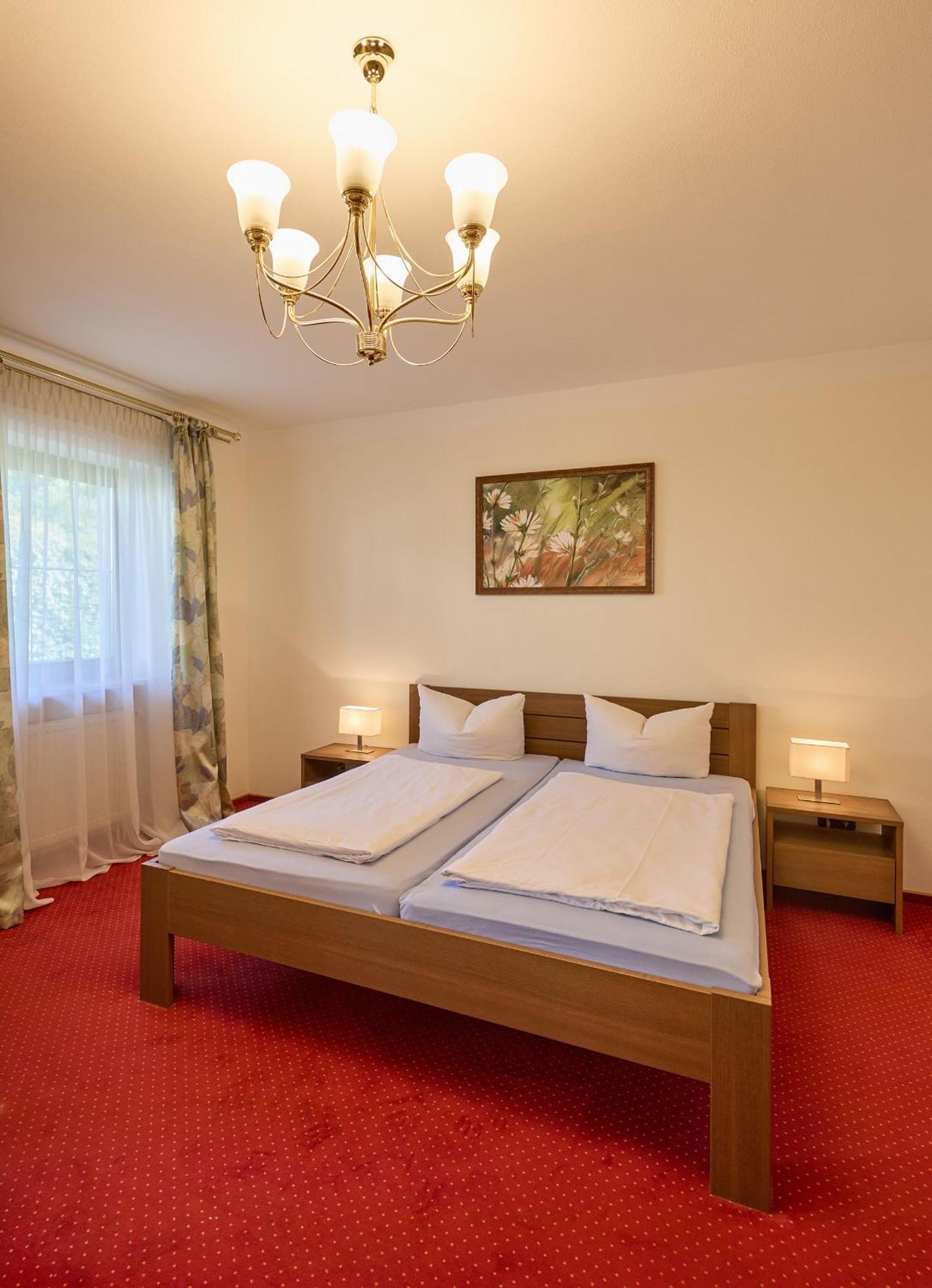 Hotel Garni Demmel Брукмюль Экстерьер фото