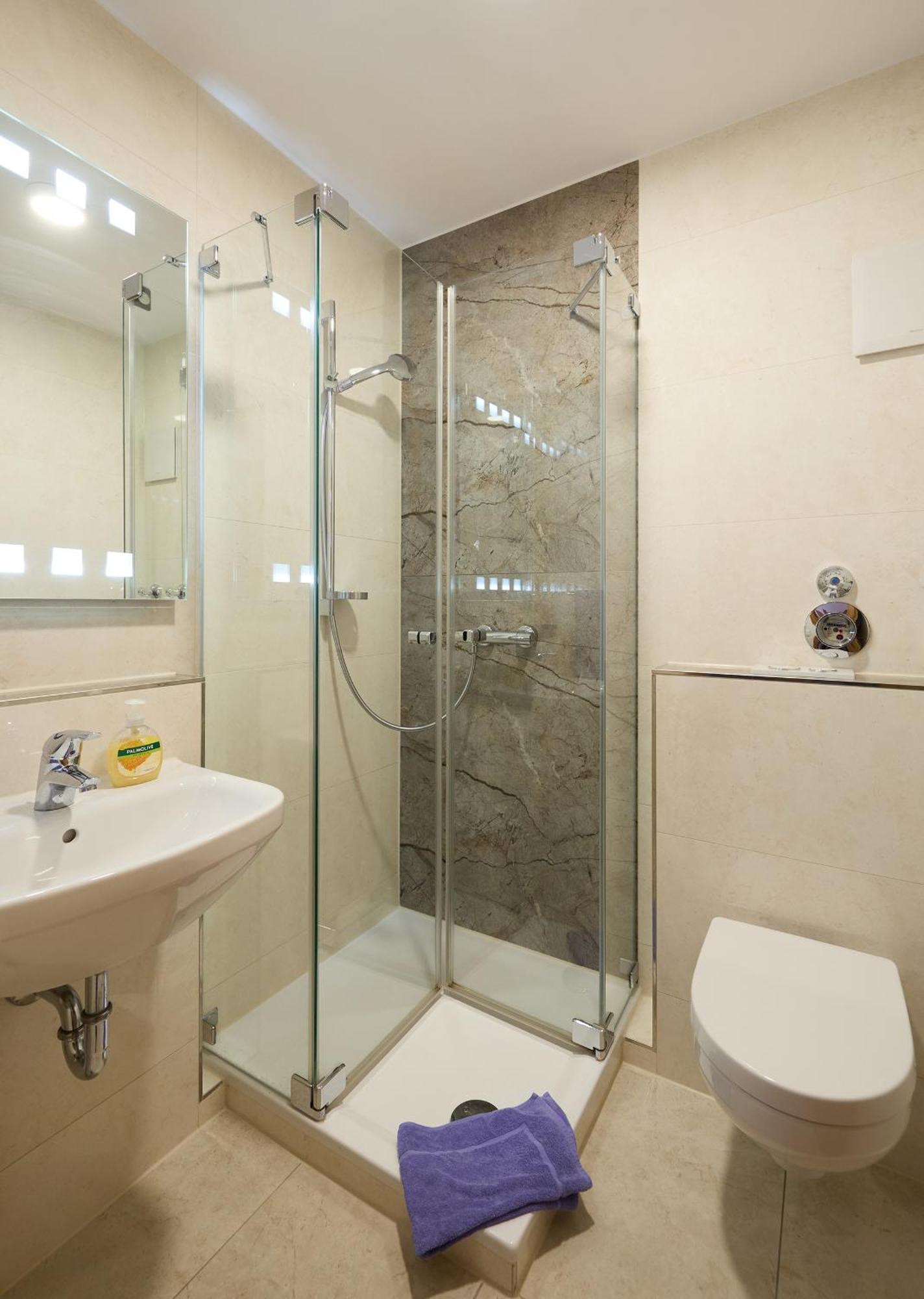 Hotel Garni Demmel Брукмюль Экстерьер фото